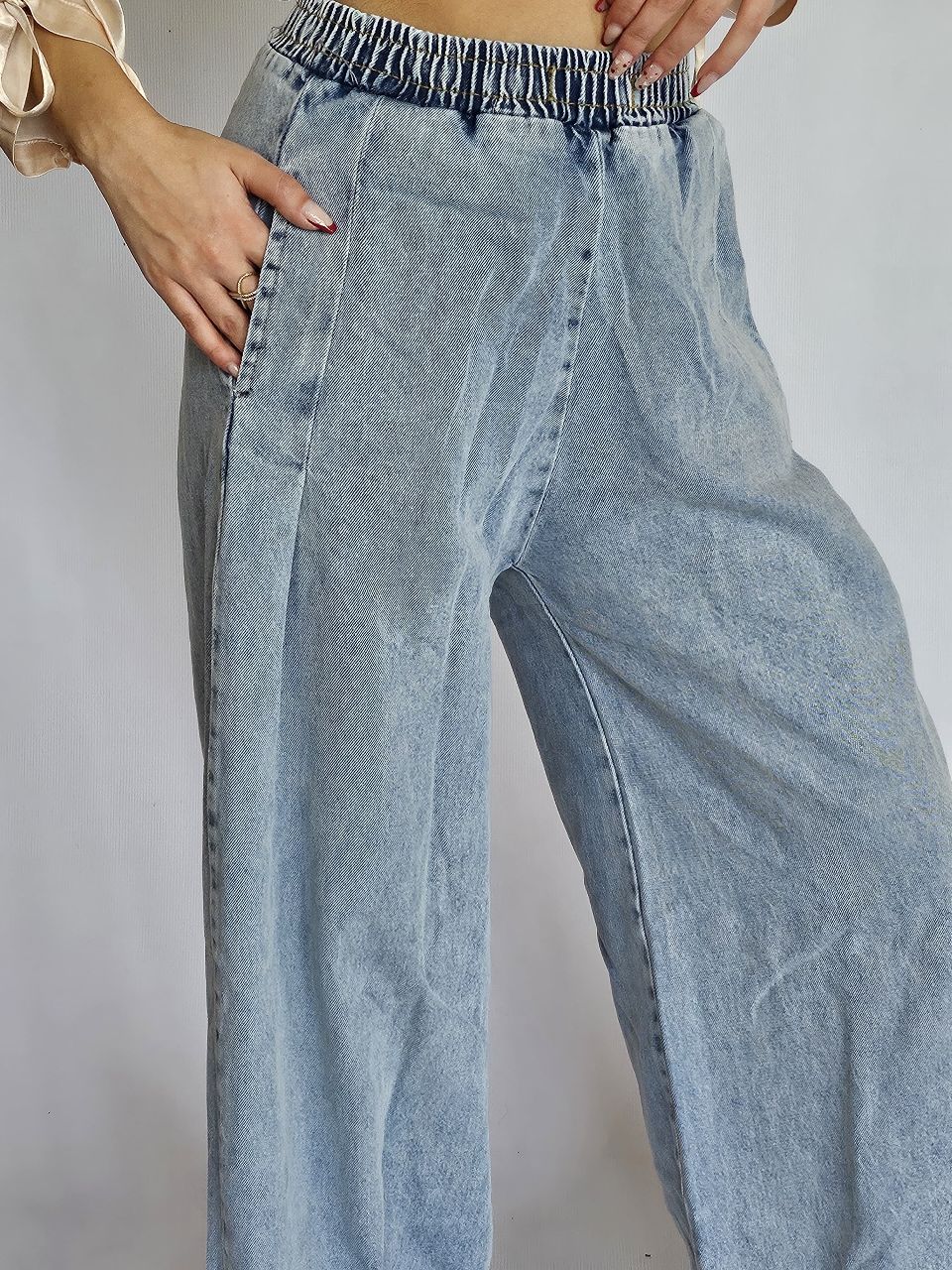 Elastic Waist Jeansindex